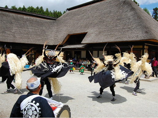 Lễ hội hóa trang Zashiki Warashi tại làng Tono Furusato.